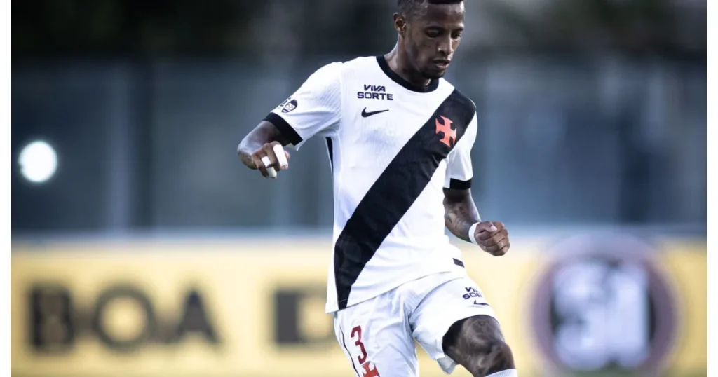 Tchê Tchê: O Volante que Quer Deixar sua Marca no Vasco Tchê Tchê: O Volante que Quer Deixar sua Marca no Vasco