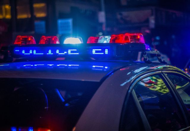 Três Policiais Militares Presos por Roubo de Celulares em Abordagem no RJ Três Policiais Militares Presos por Roubo de Celulares em Abordagem no RJ