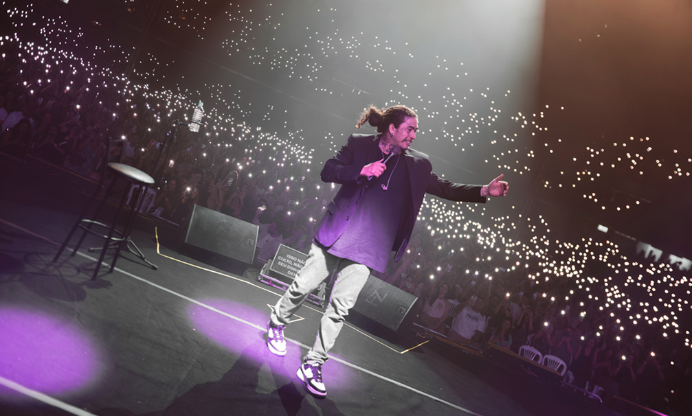 Whindersson Nunes Traz Seu Novo Show ao RJ: Imperdíveis Apresentações no Teatro Nova Iguaçu e Teatro