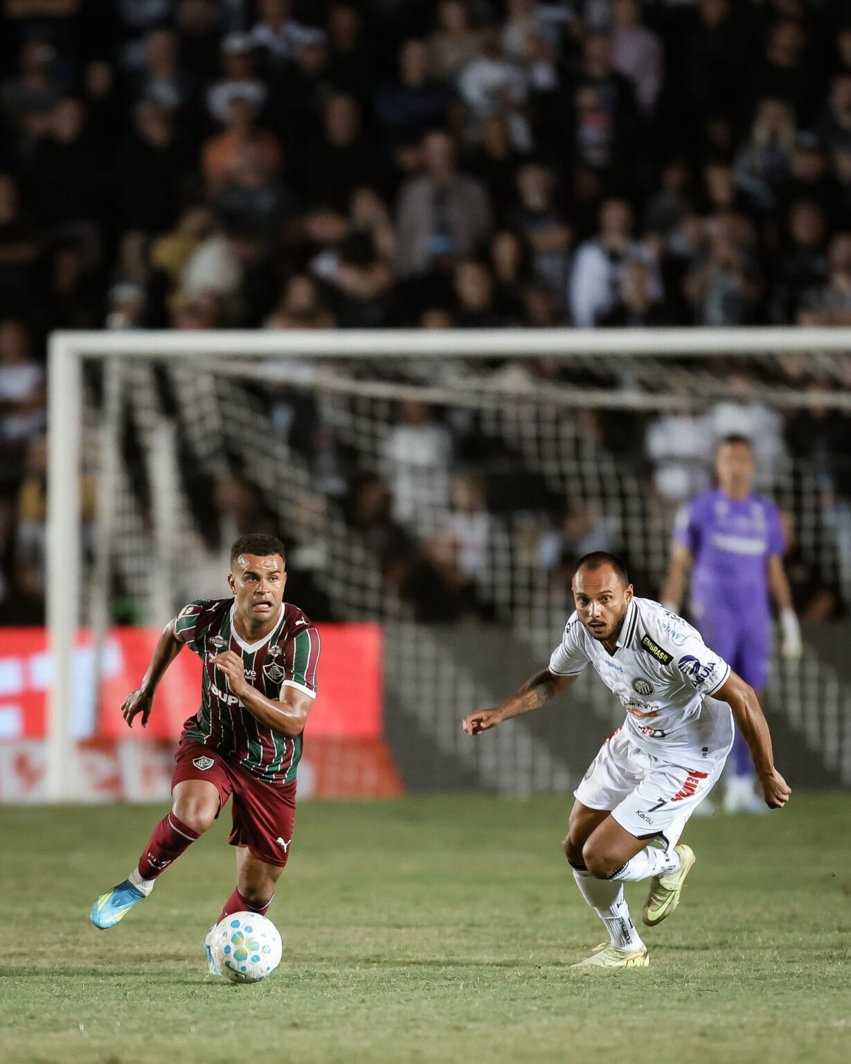 Alisson se Destaca no Fluminense com Confiança de Zubeldía