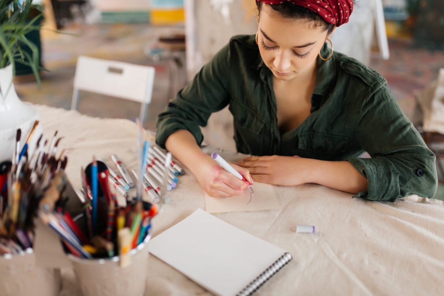 Atividades Manuais: Como Costura e Desenho Combatem Ansiedade e Depressão