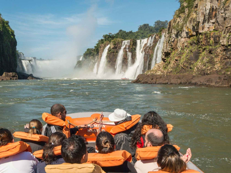 Brasil Registra Recorde de Turistas Estrangeiros no Primeiro Trimestre de 2026