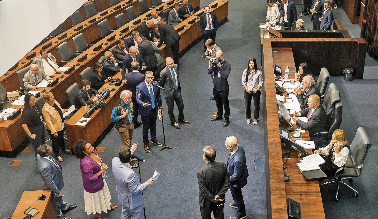 Candidatura à Presidência da Alerj: Grupo de Paes no PSD se Mobiliza