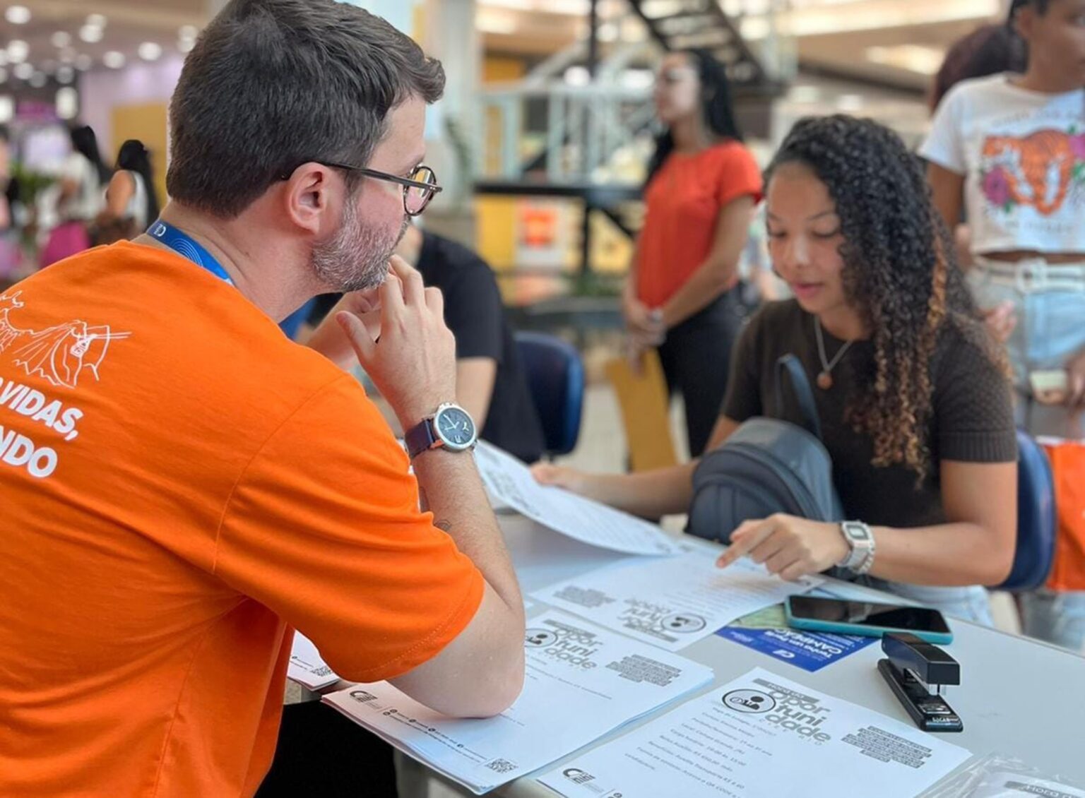 CIEE Oferece Quase 3 Mil Vagas de Estágio e Aprendizagem no Rio de Janeiro