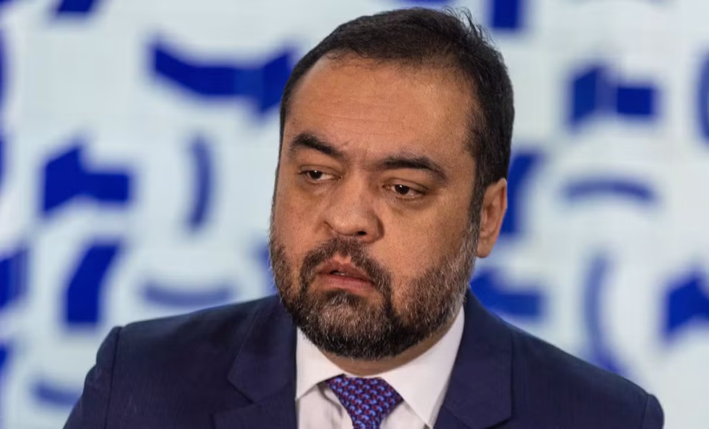 Claudio Castro Cancela Depoimento à CPI do Crime Organizado Devido a Dor nas Costas