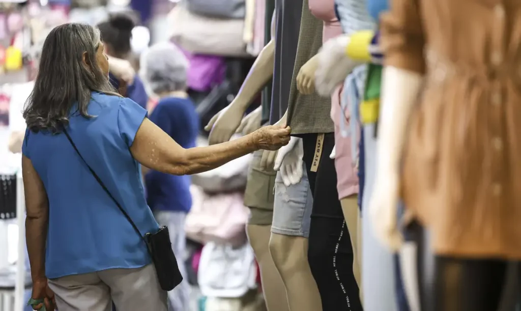 Economia Prateada: Um Mercado em Expansão para Consumidores e Empreendedores com Mais de 60 Anos