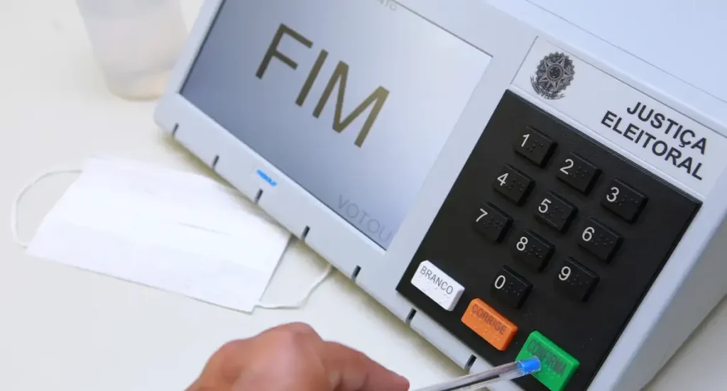 Eleições Diretas Já: O Clamor por Voto Popular no Rio de Janeiro