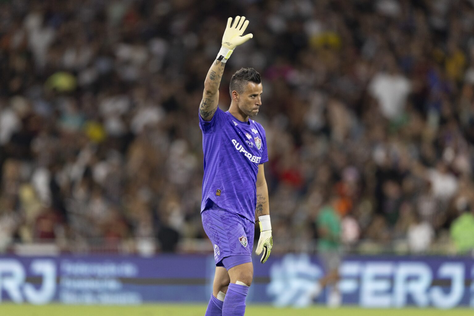Fábio, do Fluminense, Faz História como o Jogador Mais Velho da Libertadores