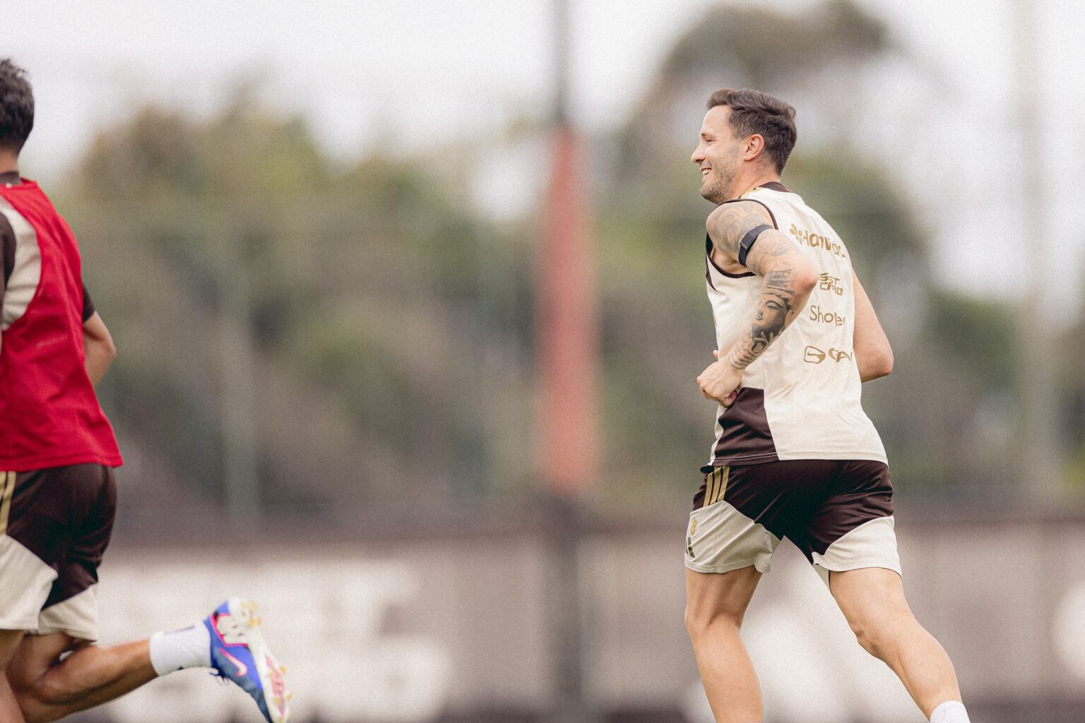 Flamengo Enfrenta Desafios com Retornos Importantes contra o Medellín Flamengo Enfrenta Desafios com Retornos Importantes contra o Medellín