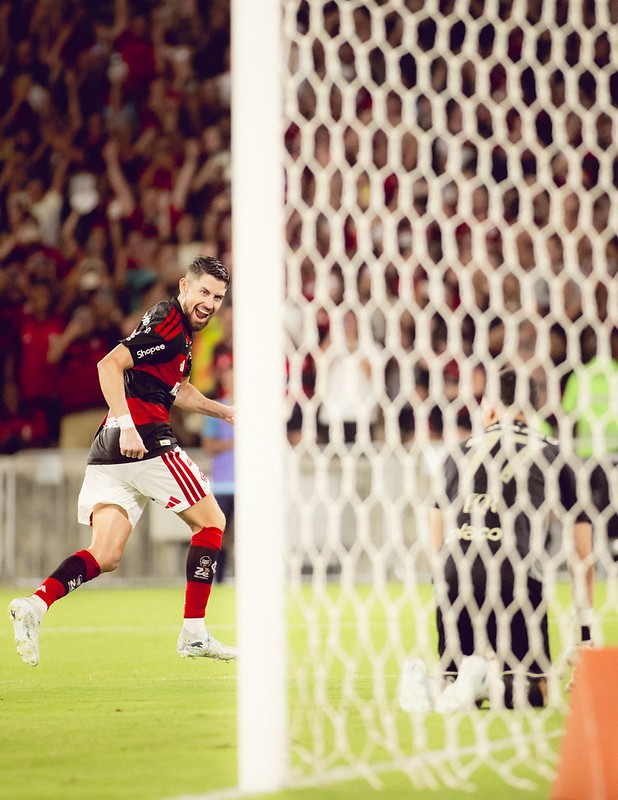 Flamengo x Santos: Vitória do Rubro-Negro Demonstra Resiliência no Maracanã