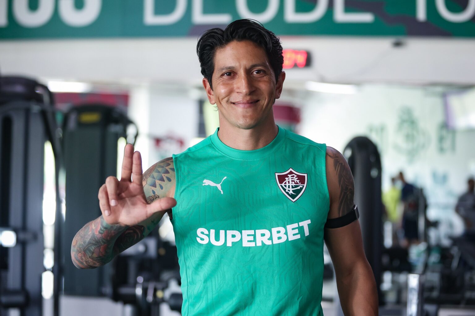 Germán Cano Retorna ao Fluminense Após Quase Seis Meses Fora dos Gramados