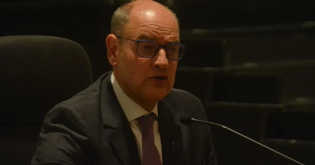 Governador Interino do RJ Exonera Mais 94 Cargos e Totaliza 638 em Uma Semana