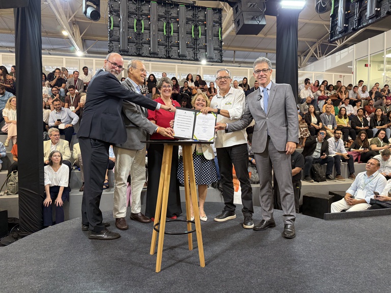 HU Brasil Assina Acordos Estratégicos para Impulsionar Inovação em Saúde no SUS