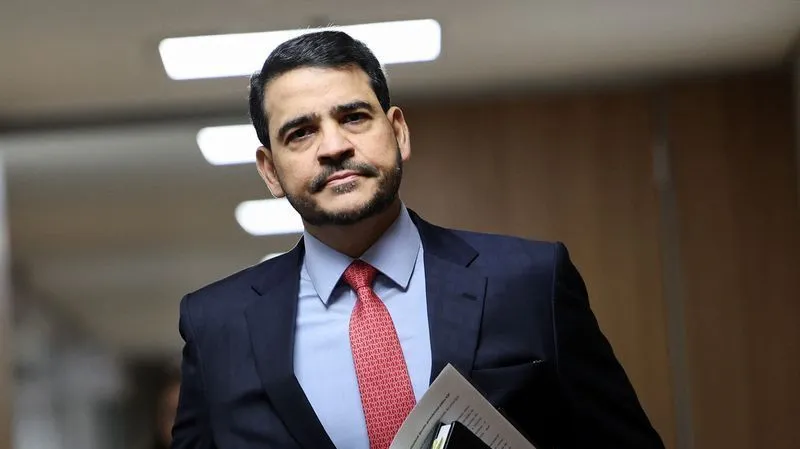 Jorge Messias pode determinar futuro das eleições no Rio de Janeiro