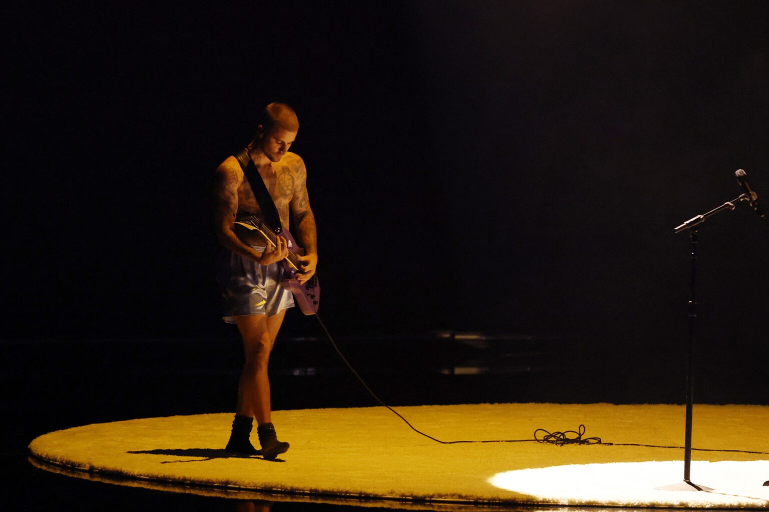 Justin Bieber: Apresentação Polêmica no Coachella Gera Debate Sobre Shows Pop e Privilégio Masculino Justin Bieber: Apresentação Polêmica no Coachella Gera Debate Sobre Shows Pop e Privilégio Masculino