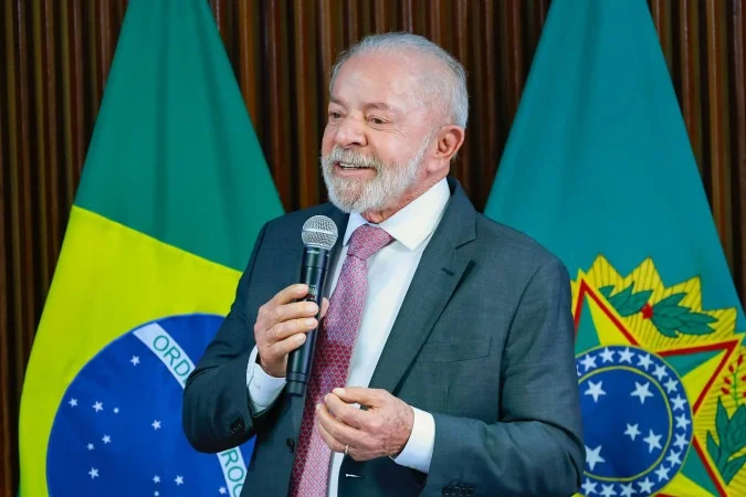 Lula Intensifica Estratégia Eleitoral com Formações Regionais de Palanques