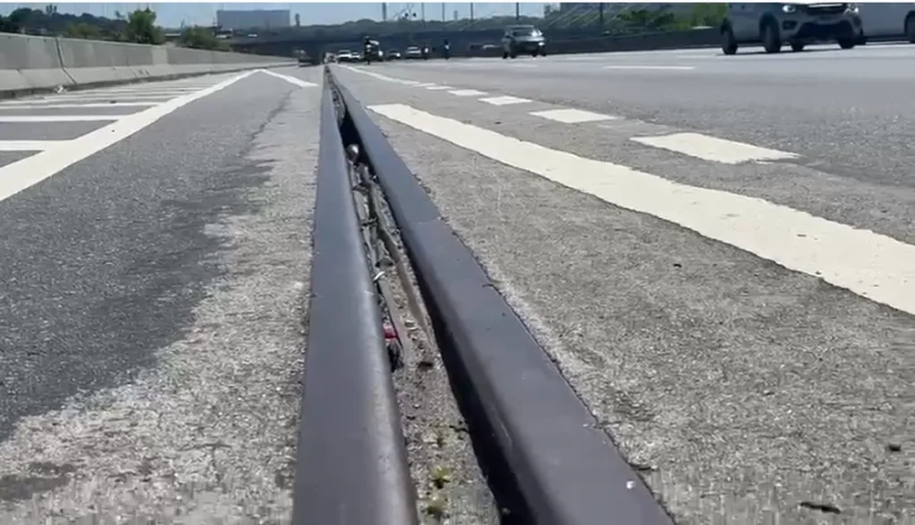 Obras na Linha Vermelha: Prefeitura do Rio Intervém Após Morte de Motociclista Obras na Linha Vermelha: Prefeitura do Rio Intervém Após Morte de Motociclista