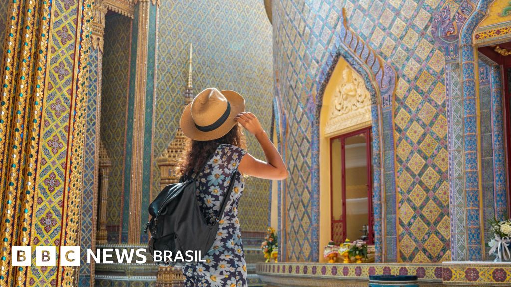 Os 5 países mais seguros para mulheres viajarem sozinhas em 2026