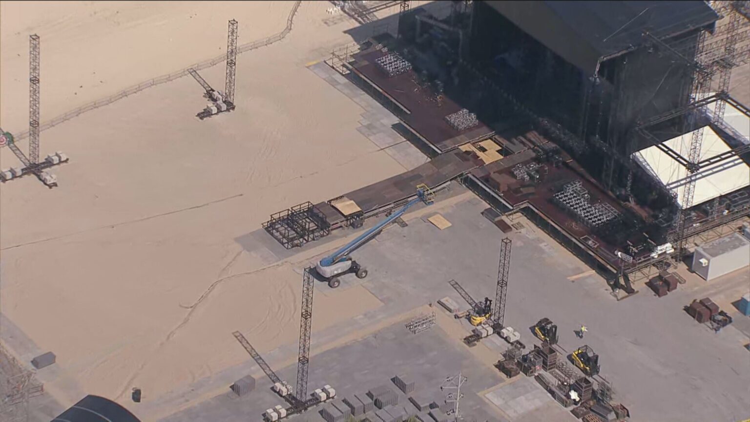 Palco da Shakira em Copacabana Será Ampliado: Entenda as Mudanças