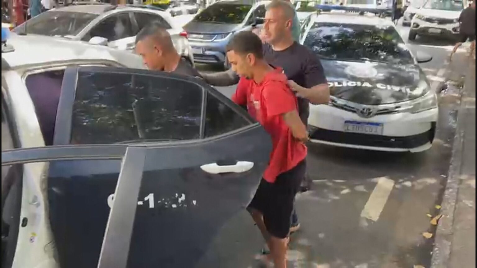 Polícia Civil do Rio prende suspeitos de roubo de joias na Zona Sul