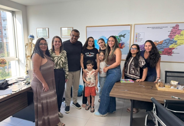 Protesto de Mães de Pessoas com Deficiência no Rio: Um Clamor por Direitos