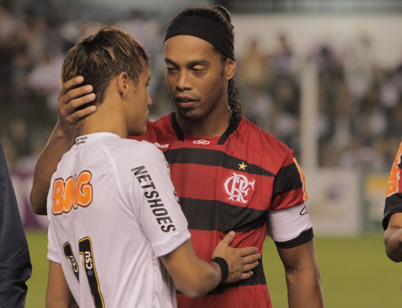 Reminiscências de um Clássico: Flamengo e Santos em um Jogo Memorável de 5 a 4