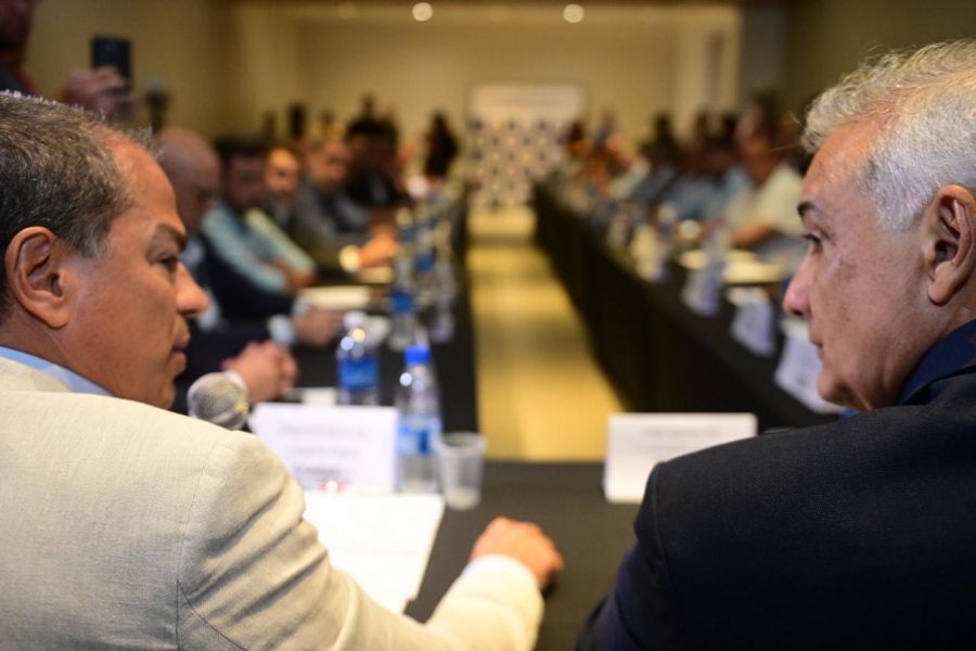 Rio das Ostras Fortalece Alianças em Reunião sobre Royalties de Petróleo