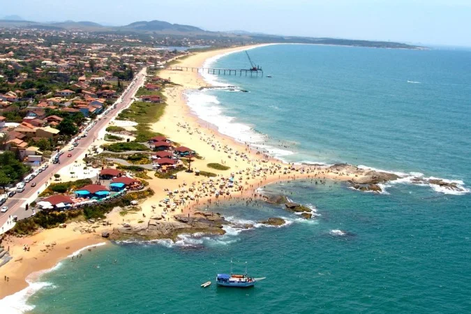 Rio das Ostras: Um Balneário Celebra 34 Anos de Emancipação Rio das Ostras: Um Balneário Celebra 34 Anos de Emancipação