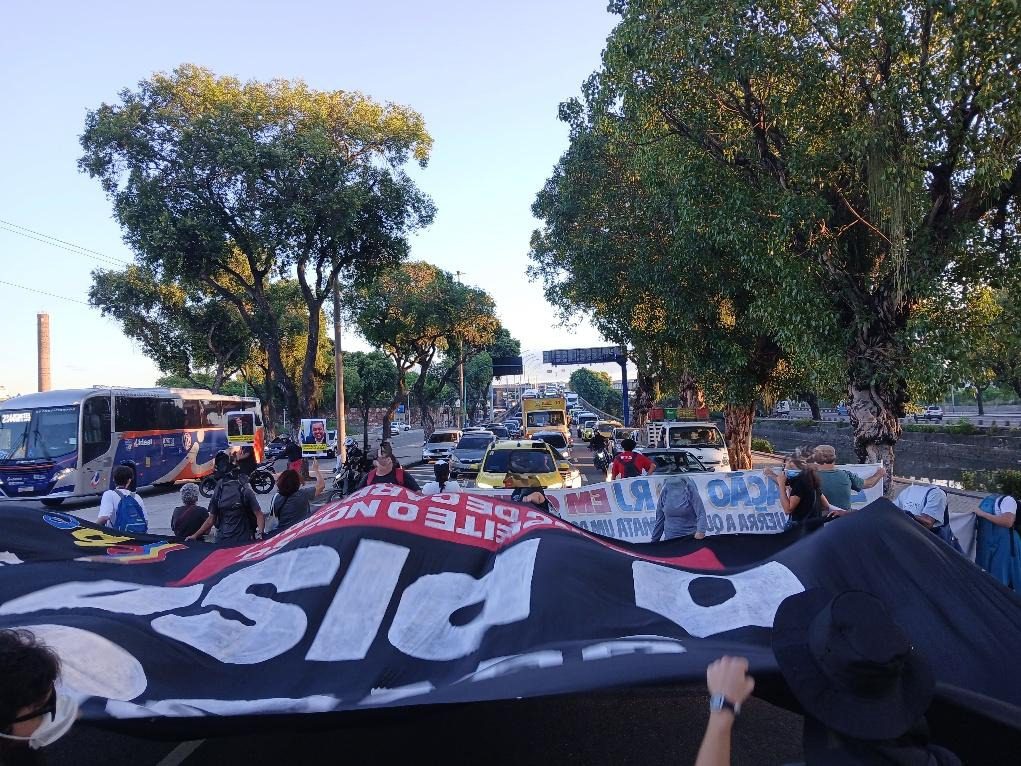 Rio de Janeiro: Protestos de Trabalhadores da Educação Mobilizam Cidade por Direitos
