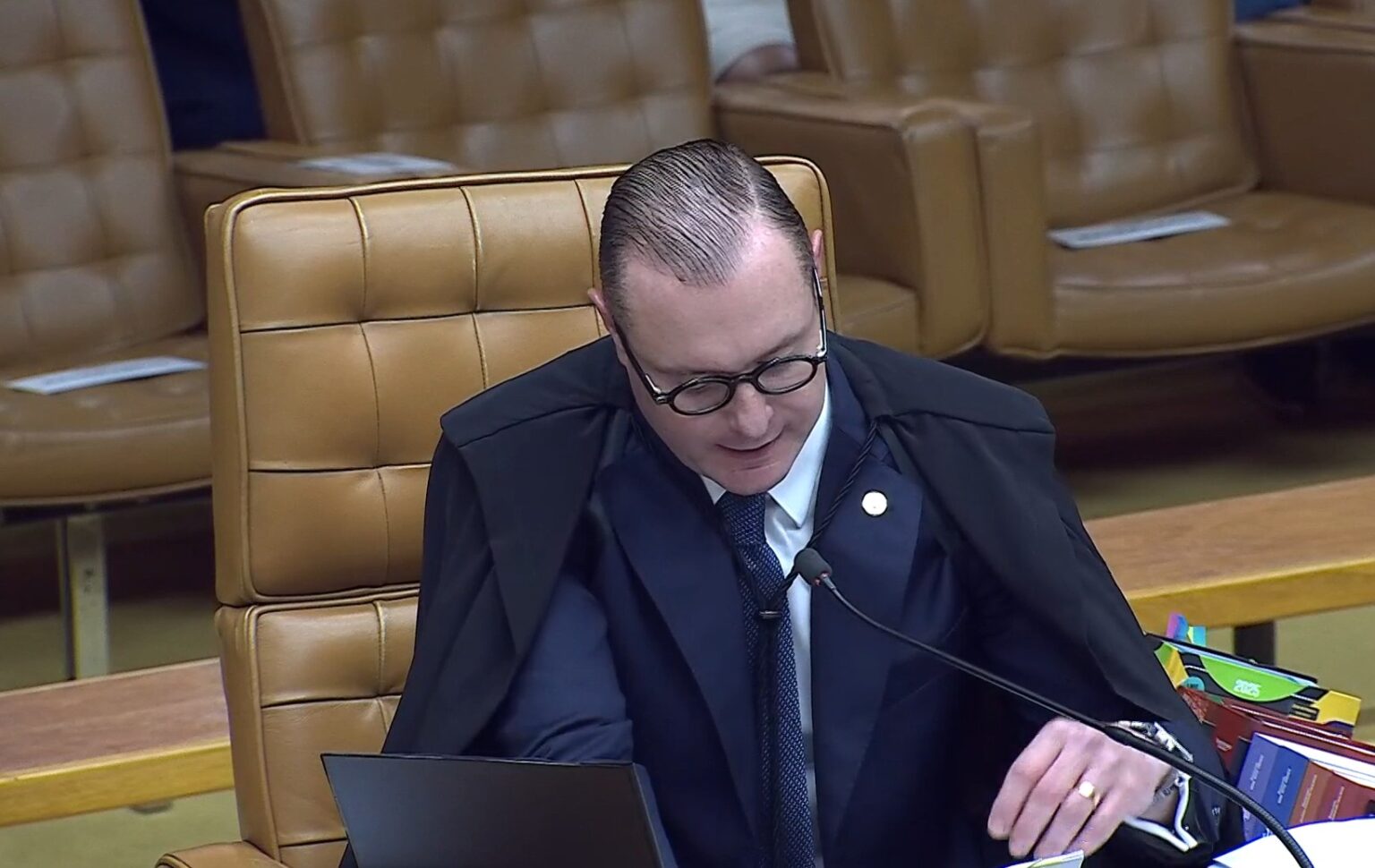 STF Debate Manutenção do Governador Interino do RJ e Unificação das Eleições