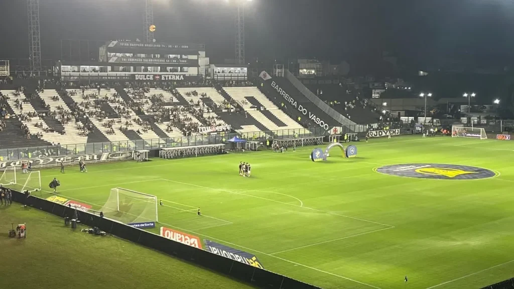 Vasco x Botafogo: As Escalações do Jogo Importante do Brasileirão