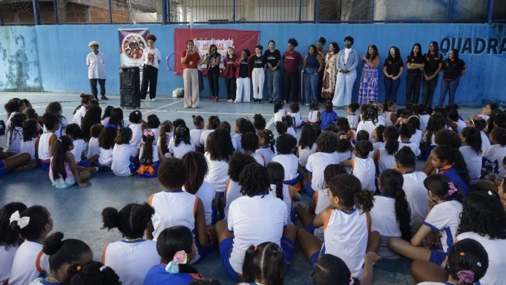 Projeto de Nova Iguaçu fortalece protagonismo feminino e inclusão racial na escola municipal