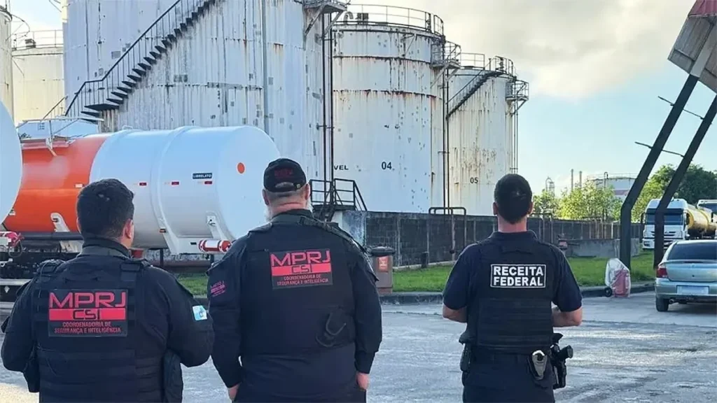 Governo do Rio de Janeiro inicia desapropriação do terreno da Refit por dívida bilionária Governo do Rio de Janeiro inicia desapropriação do terreno da Refit por dívida bilionária