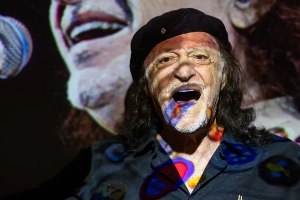 Alceu Valença aos 80: Segredos de Vitalidade e Música em Turnê