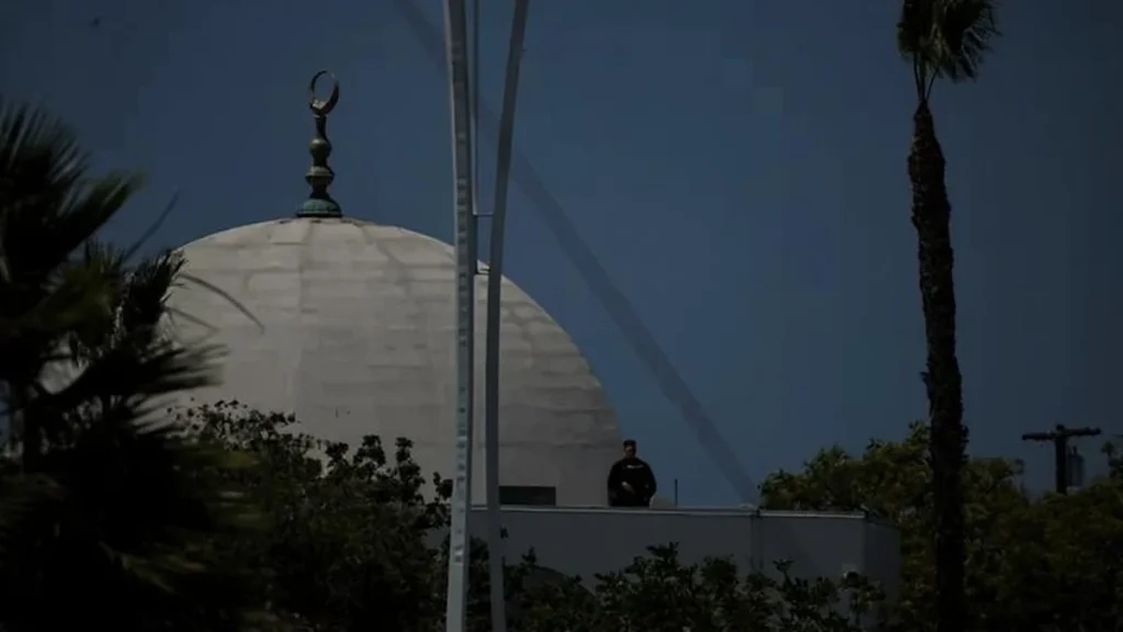 Tiroteio no Islamic Center of San Diego mobiliza autoridades