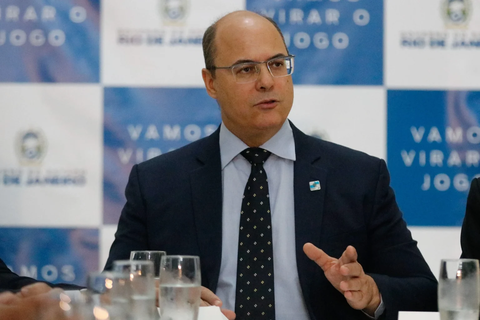 Caldas Veta Filiação de Witzel ao DC: 'Já Tem Muito Doido no Partido'