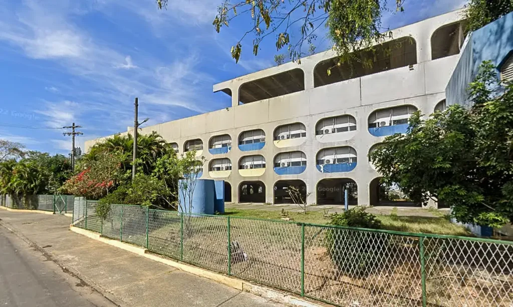 Explosão em Escola no Rio de Janeiro Deixa Oito Alunos Feridos