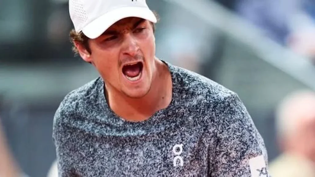 João Fonseca enfrenta dificuldades na preparação para Roland Garros