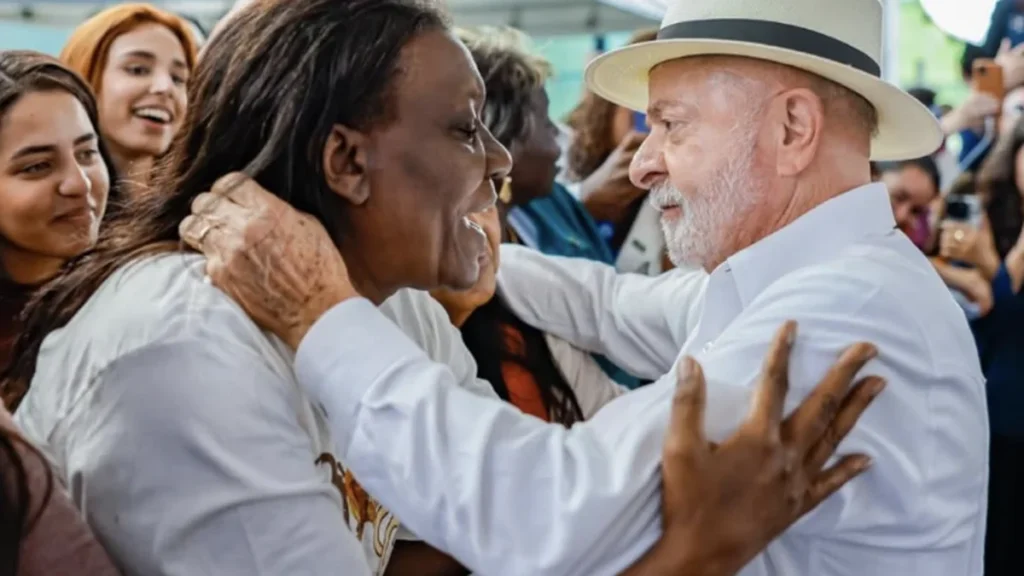 Lula lança Tela Brasil com 555 filmes gratuitos no Rio em 30 de maio