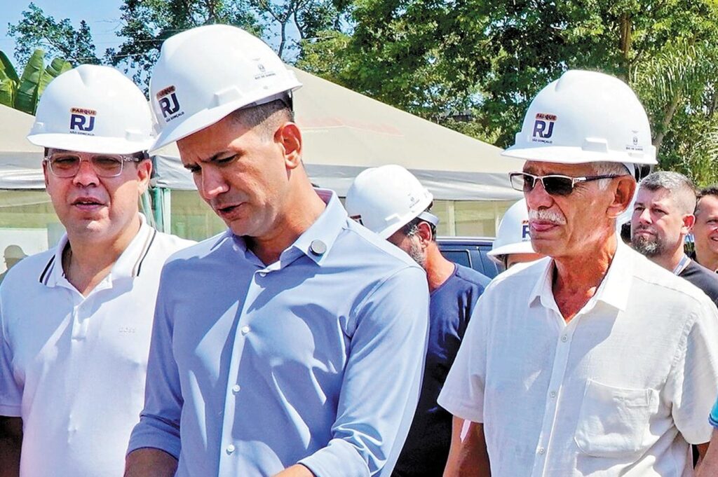 Pedreira da Família de Altineu Côrtes Fornece Material para Obras em São Gonçalo