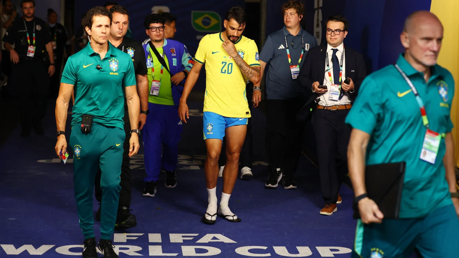 Lesão de Lucas Paquetá confirma ausência nas oitavas da Copa do Mundo