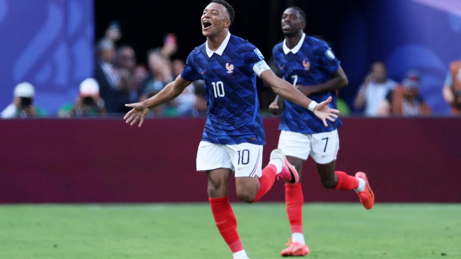 Mbappé supera Leônidas e Ronaldo e vira maior artilheiro em mata-matas da Copa