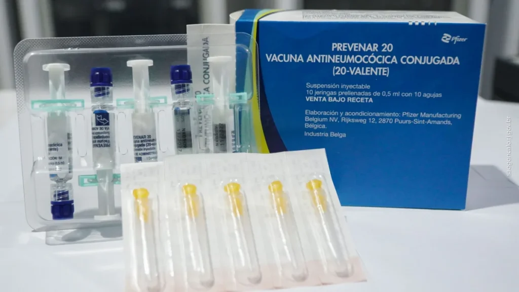 São Gonçalo inicia vacinação com Pneumo 20 para crianças em 74 unidades de saúde
