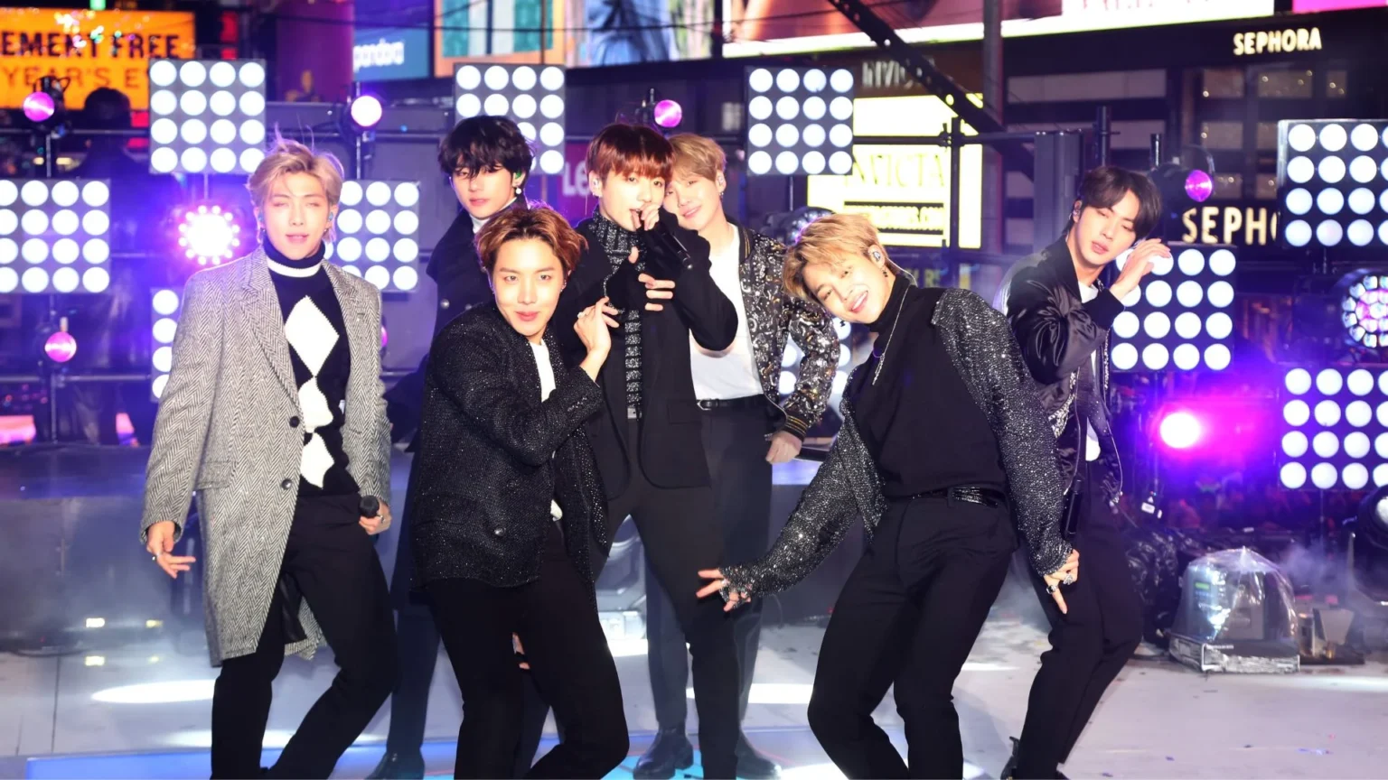 Secretário de Cultura do Rio apoia BTS como atração do ‘Todo Mundo no Rio’ até 2028 Secretário de Cultura do Rio apoia BTS como atração do ‘Todo Mundo no Rio’ até 2028