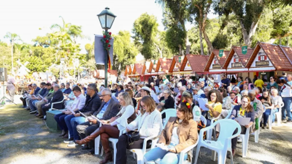 Solenidades celebram 181 anos da colonização alemã em Petrópolis com homenagens e ato ecumênico