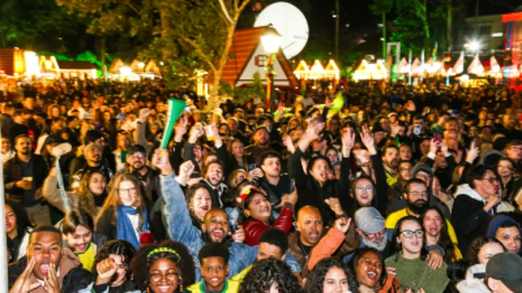 Petrópolis exibe jogos do Brasil na Copa durante a Bauernfest 2024