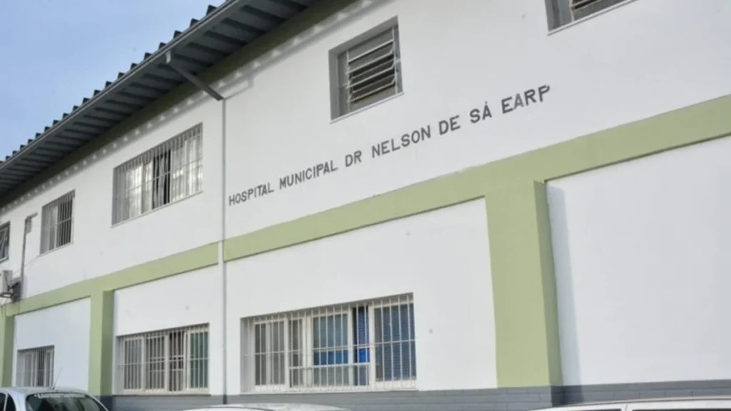 Elevador Quebrado no Hospital Municipal Nelson de Sá Earp Adia Procedimento Cardíaco de Paciente em