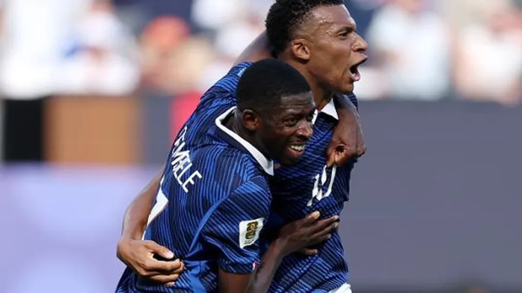 Mbappé Brilha e Se Isola Como Segundo Maior Artilheiro das Copas Após Vitória da França sobre Suécia