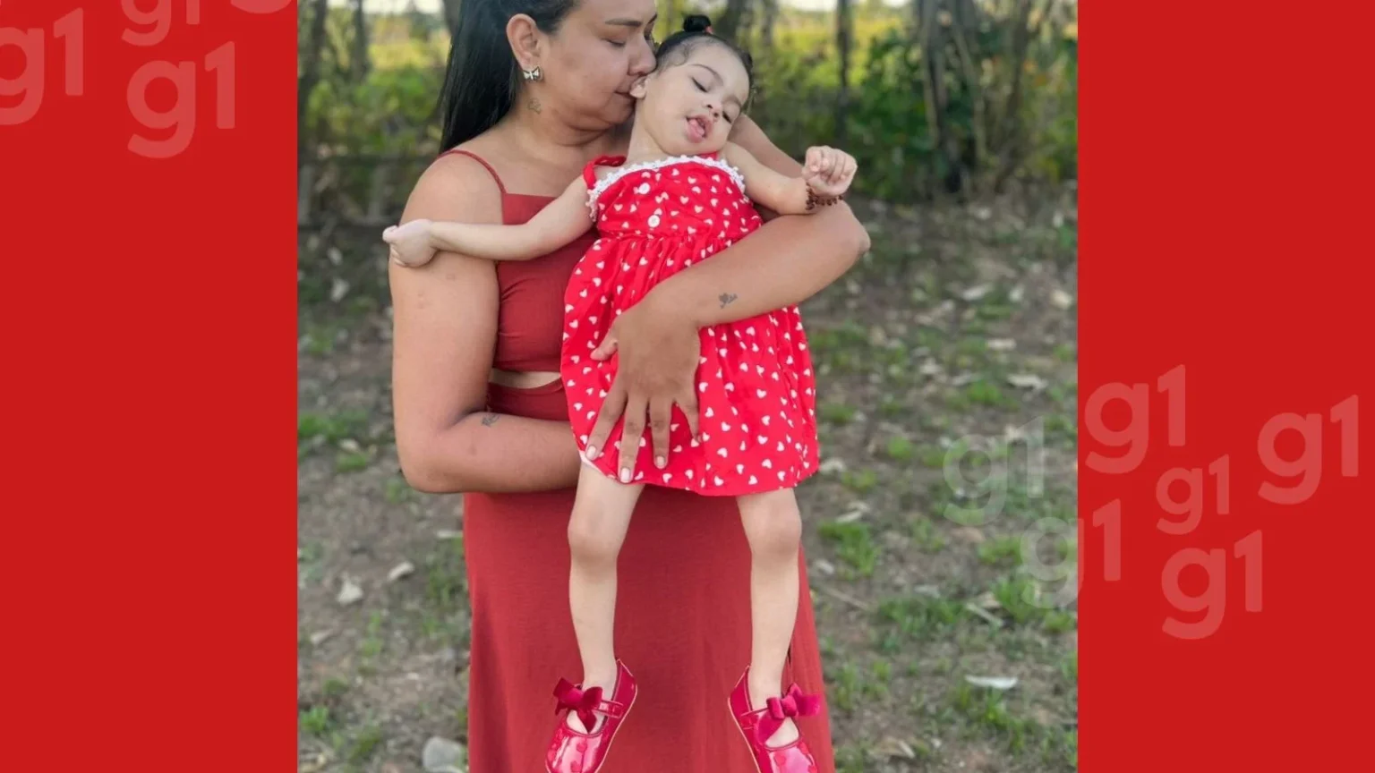 Mãe no AC vende doces para custear tratamento da filha no Rio de Janeiro