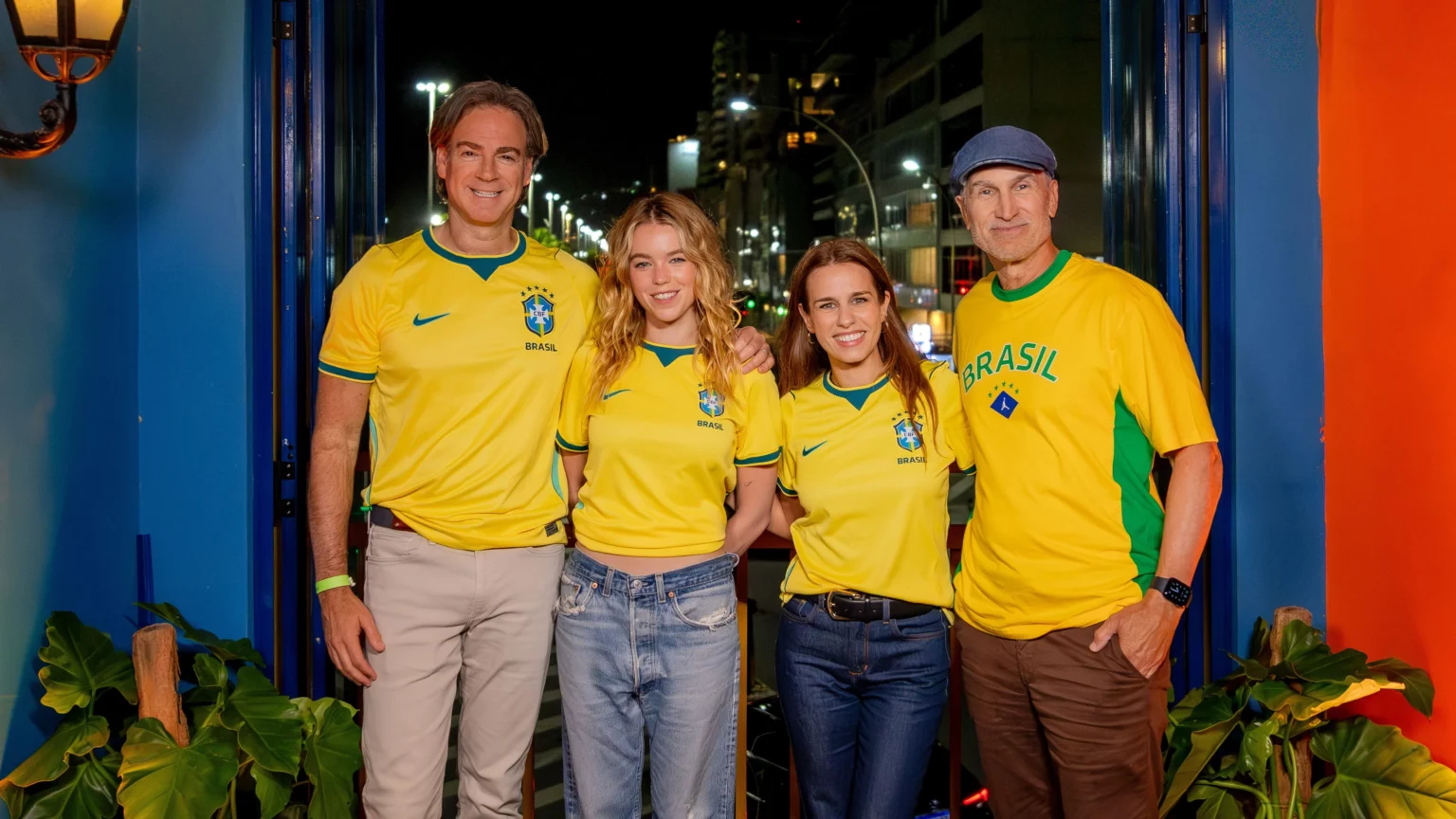Supergirl no Brasil: Famosos e Criadores Celebram a Estreia no Rio de Janeiro